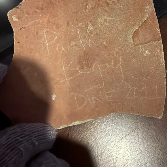 Authentic basket from acomita Pueblo and artisan made plaque from Navajo nation - Picture 5 of 5